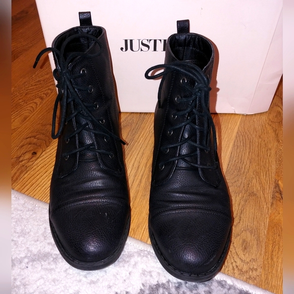 JustFab Women's Booties size 10 Black - Picture 2 of 3